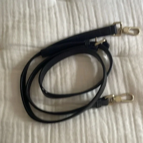 Marc by Marc Jacobs Handbag - Picture 7 of 11